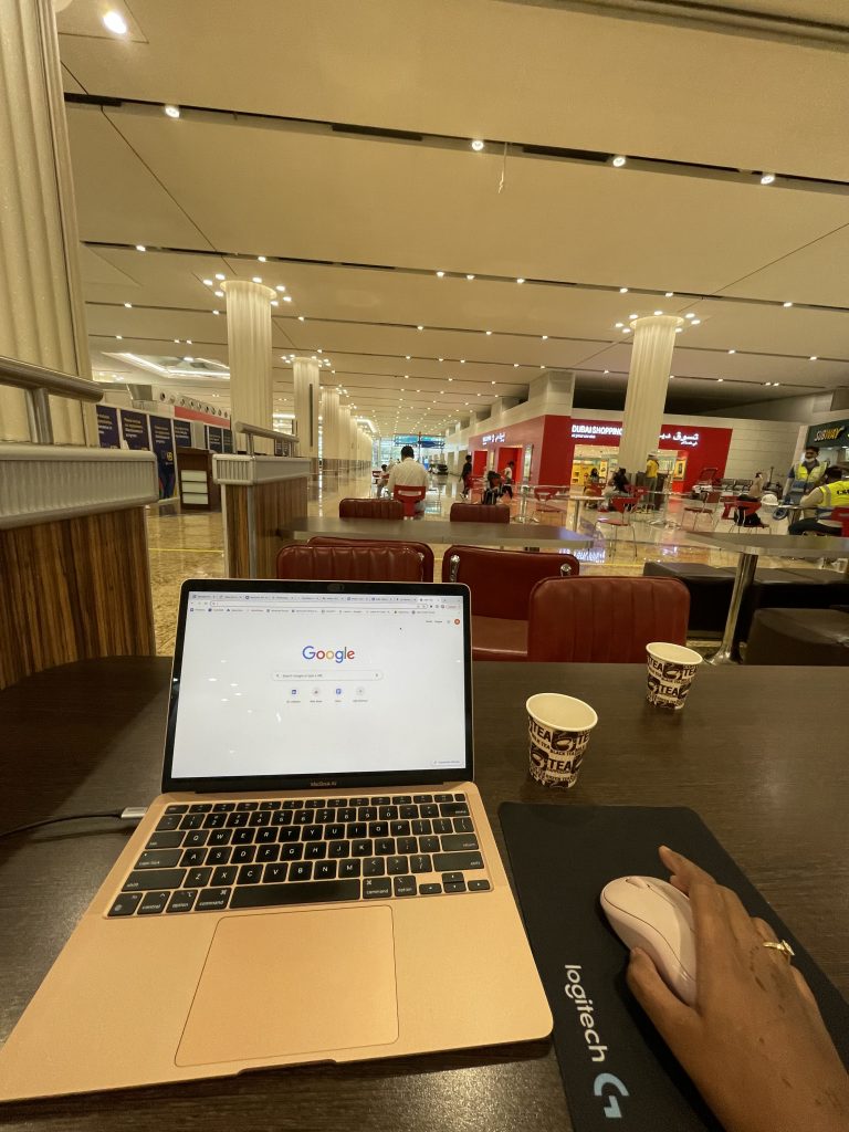 Full-Time Copywriter vs Freelance Copywriter: What Is It Like in 2026